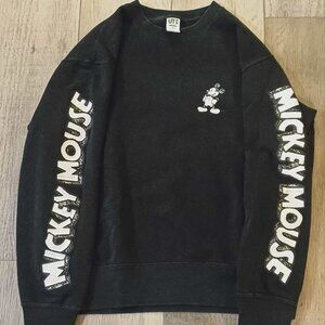 ✨Disney x Uniqlo Mickey Mouse Sweatshirt